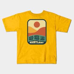 Deep Creek Lake Maryland Retro Sunset Badge Kids T-Shirt